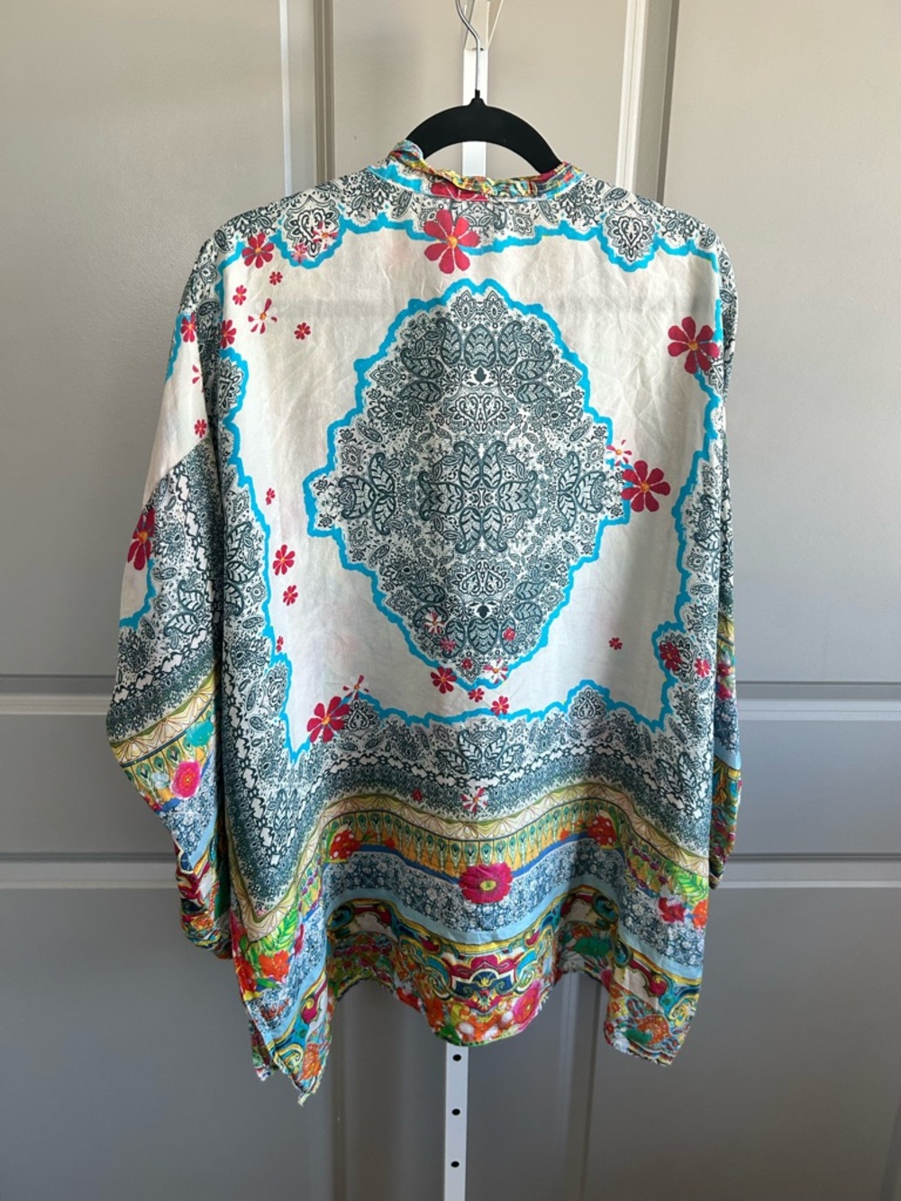 Johnny Was Silk Boho Tunic Blouse Oversized Floral Print Size S coastal boho #78 - Picture 5 of 10